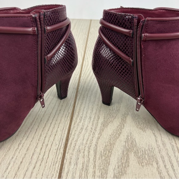 Karen Scott Women's Melinaa Reptile Buckle Detailed Booties 7M Wine MC $70 - Picture 6 of 10